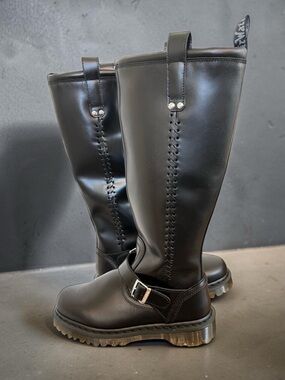 NWOB Dr. Martens Women's Black Tall Leather Buckle Boots size 9